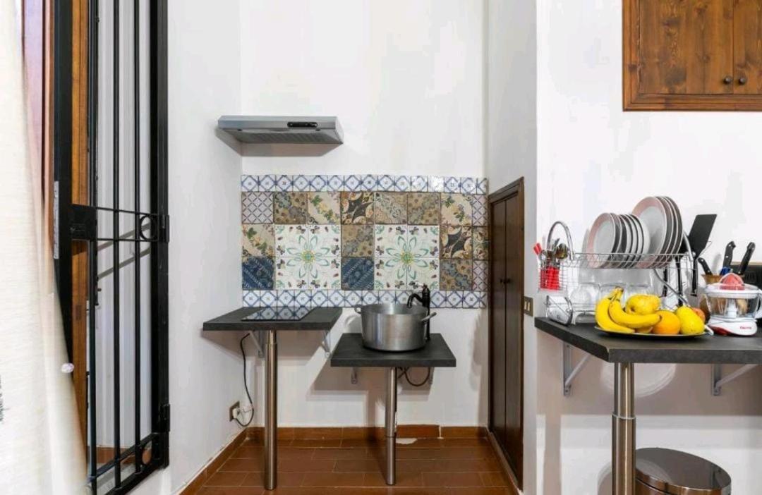 Dame Apartment Palermo Bagian luar foto
